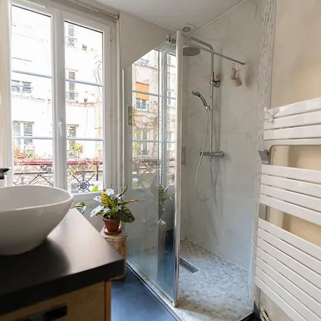 Nice 38m Near The Canal Saint-martin * Paris